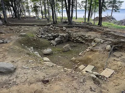 Lot 5 Stone Feature