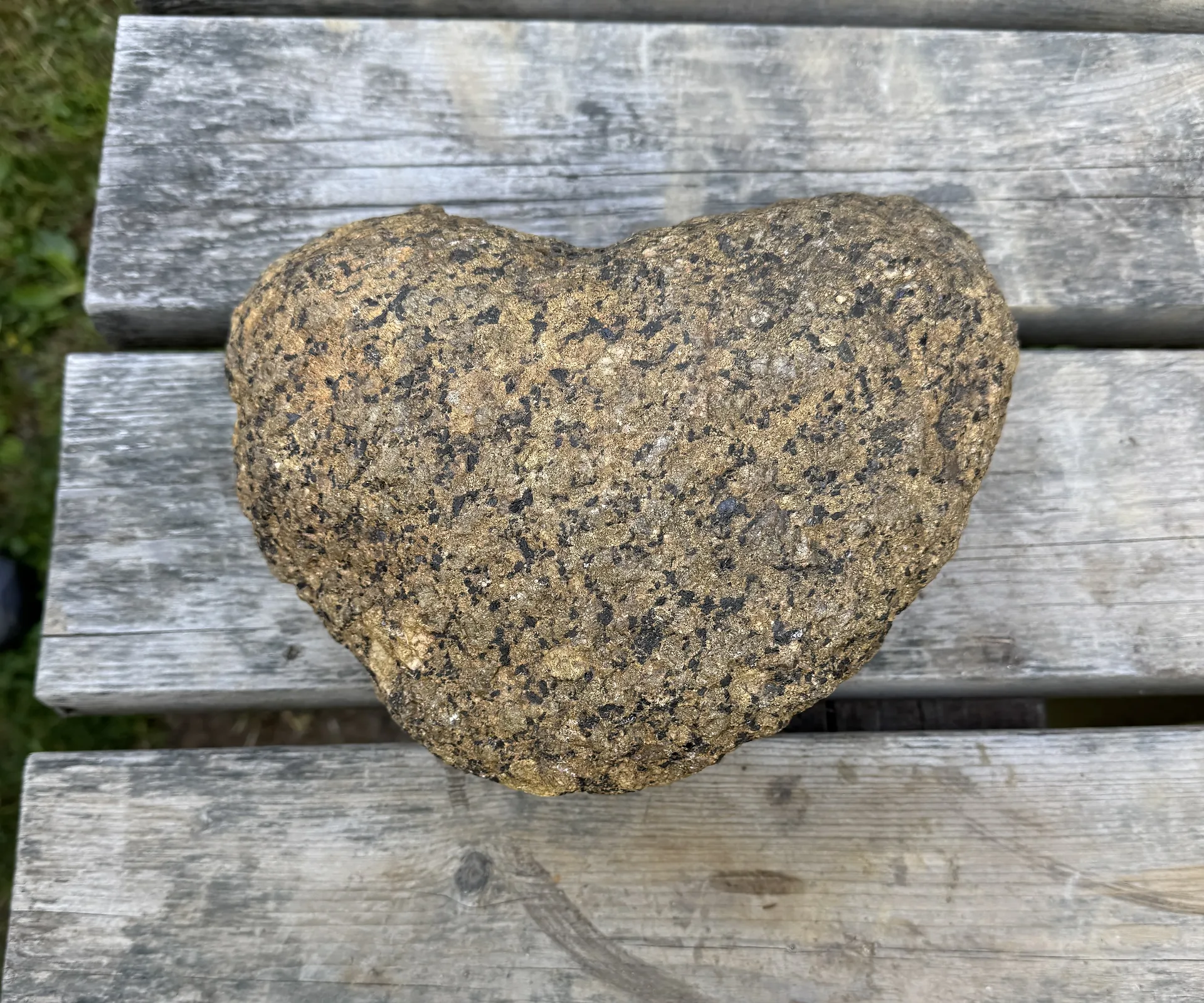 ★ＵＳオリジナル盤★『HEARTS OF STONE』ハーツ・オブ・ストーン oak-island-heart-shaped-stone-